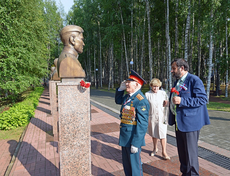 На территории сельского поселения Шапша гостил участник Великой Отечественной войны Лыткин Иван Петрович