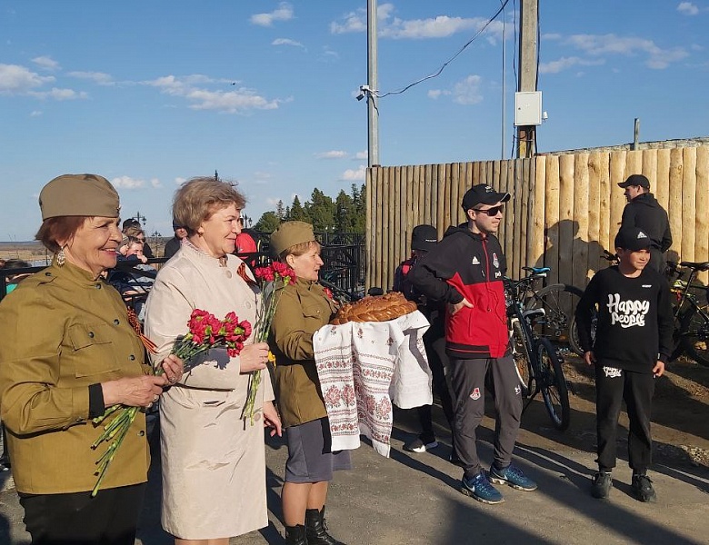 В сельском поселении Шапша прошли праздничные мероприятия, посвященные 77-годовщине Победы советского народа в Великой Отечественной войне 1941-1945 гг.     