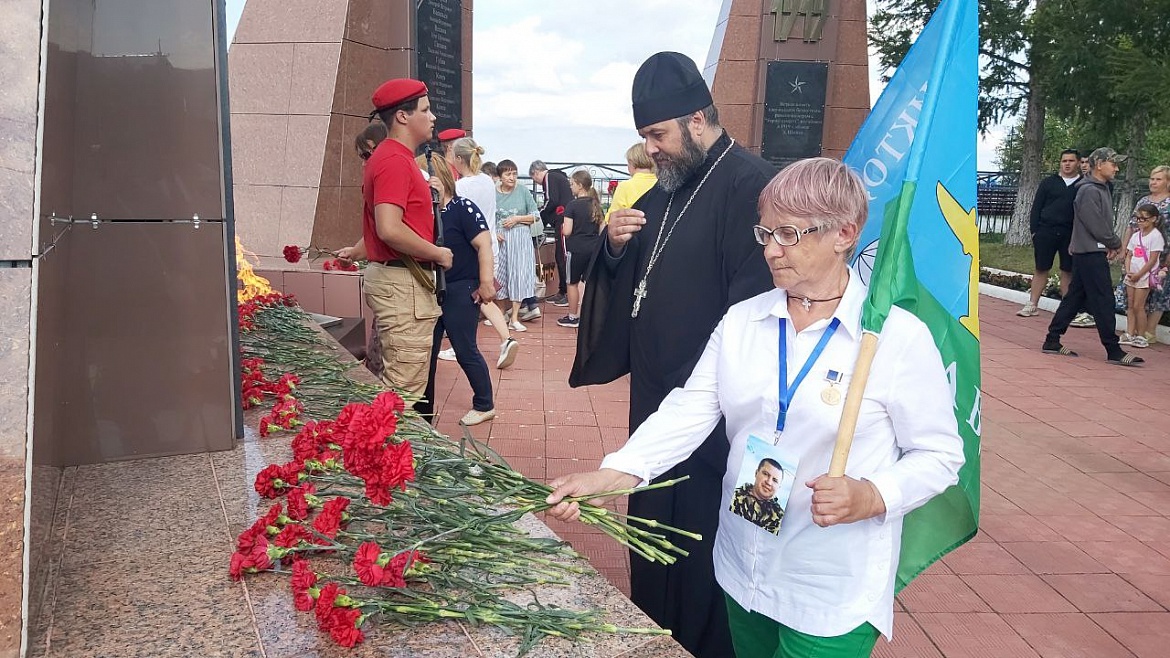 В День Воздушно-десантных войск России...