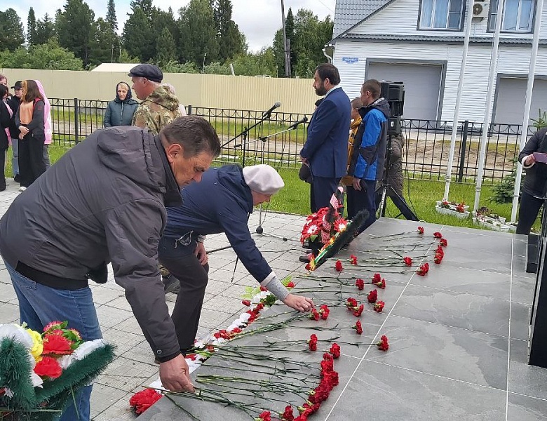 Жители сельского поселения Шапа почтили память погибших в Великой Отечественной войне