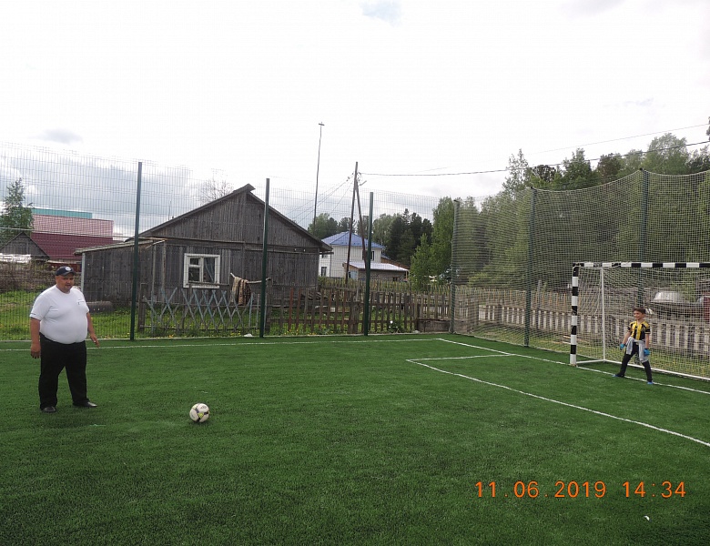 В деревне Шапша состоялось торжественное открытие спортивно-игровой площадки по ул. Северная